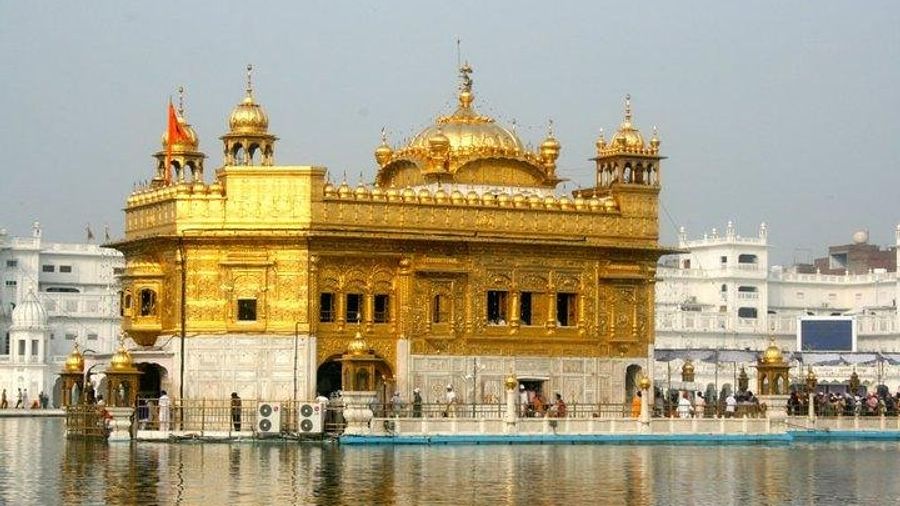 Amritsar Golden Temple and Wagah Border Private Full-Day Tour