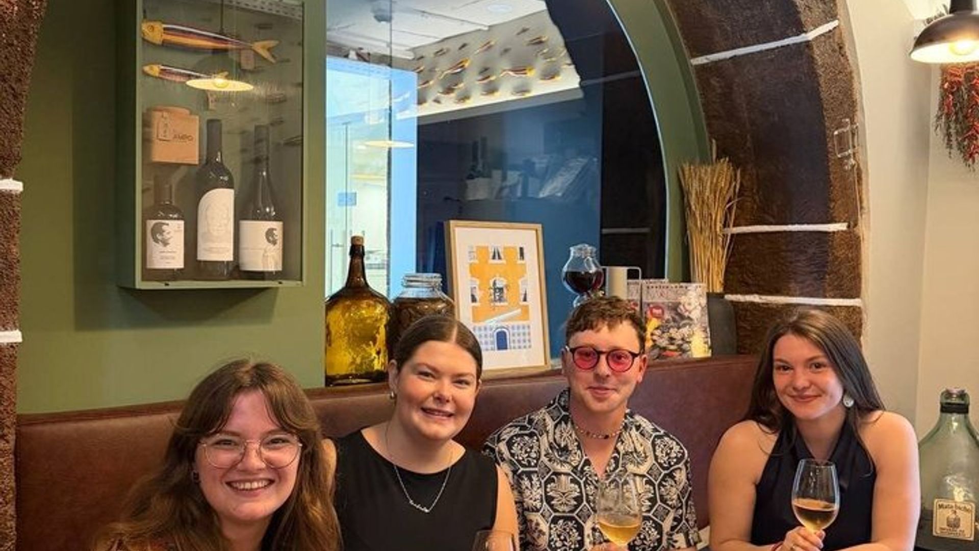 Tour privado a pie de degustación de alimentos de Madeira