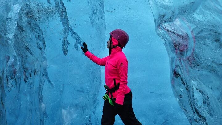 Jokulsarlon: Blue Ice Cave Exploration, Small-Group Tour