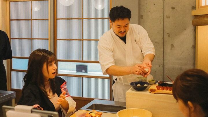 Tokyo Sushi-Making Experience with a Chef Instructor