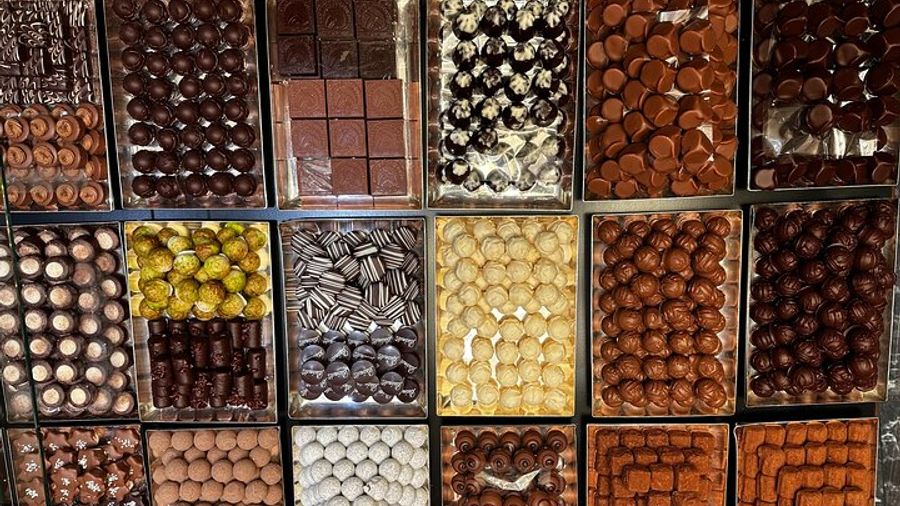 Basel’s Cheese, Chocolate, & Local Pasty Private Tasting Tour