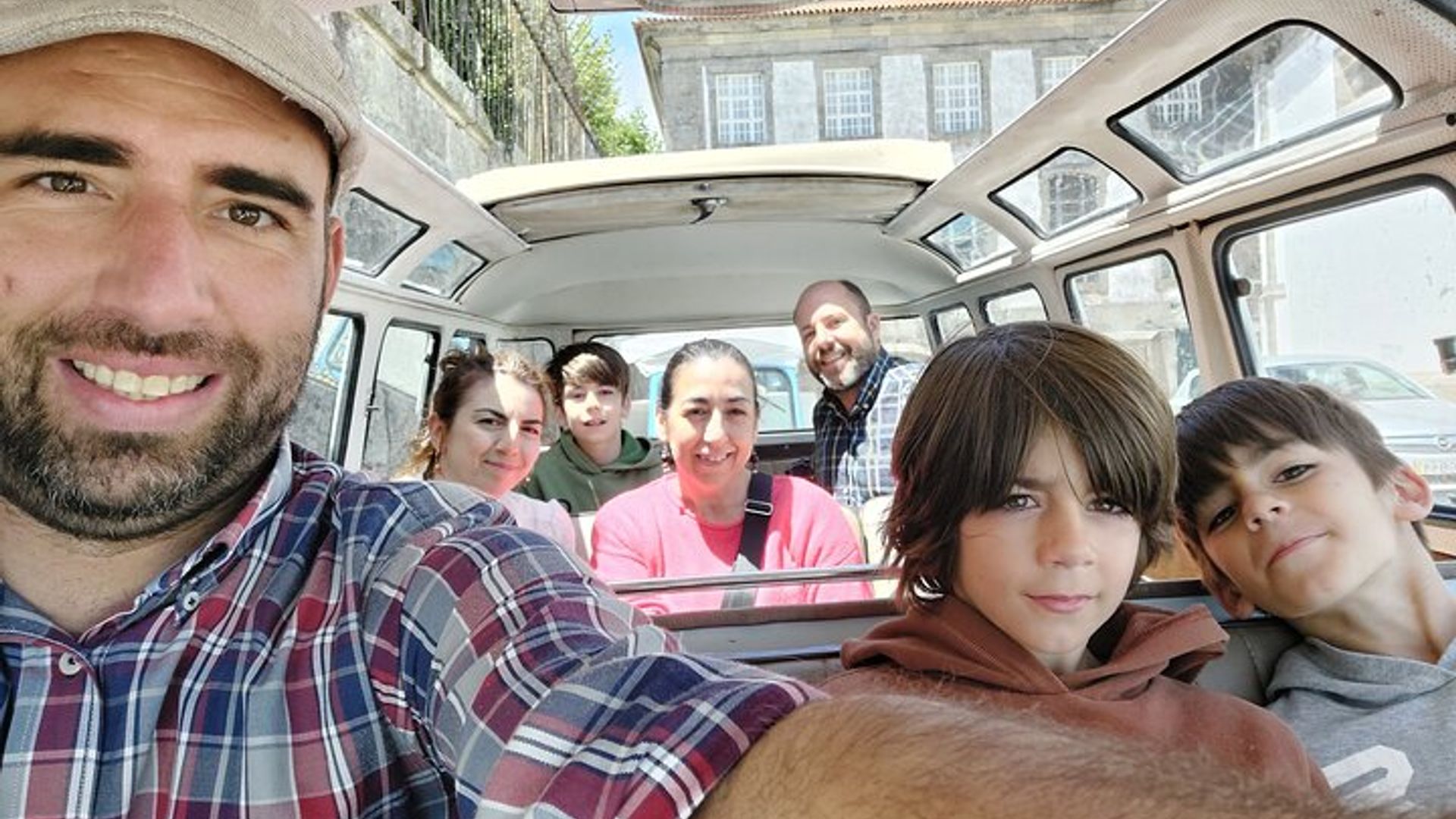 Puerto: Tour Exclusivo en VW Kombi (2 a 8 personas)