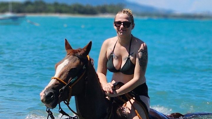 Puerto Plata: Hotel Pick up Beach Horseback Ride & Swim Horse