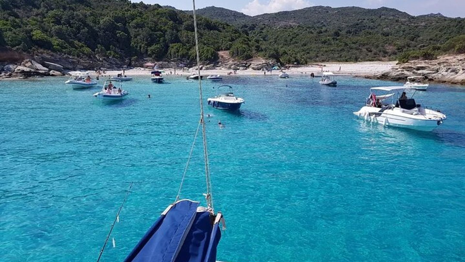 Tour do Arquipélago de Magdalene saindo de Cannigione - Catamarã Comfort 2