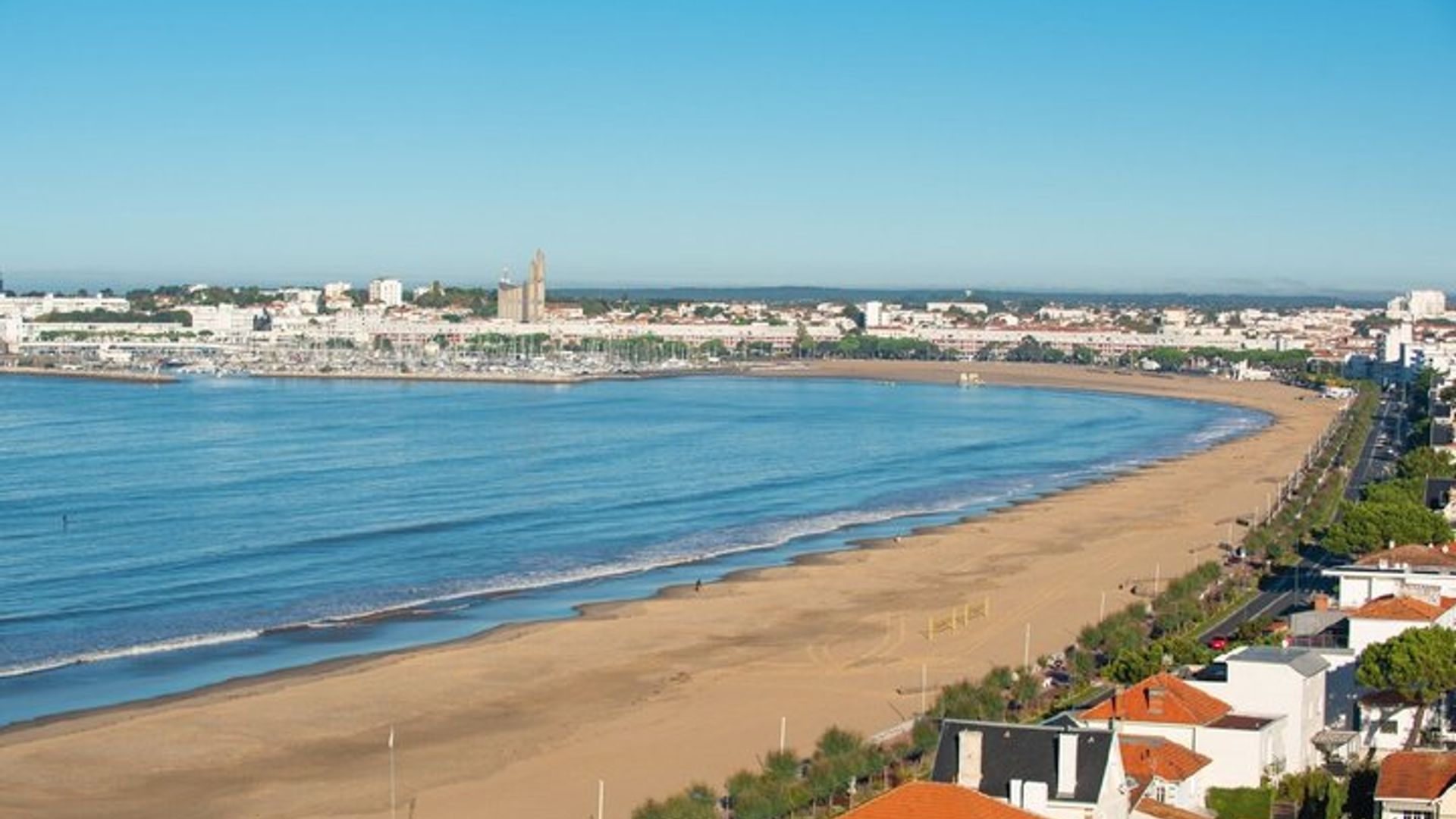 Royan: visita a pie audioguiada de 1,5 horas con 16 comentarios de audio