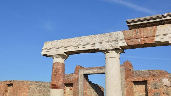 Ancient Pompeii: Small-Group Afternoon Tour