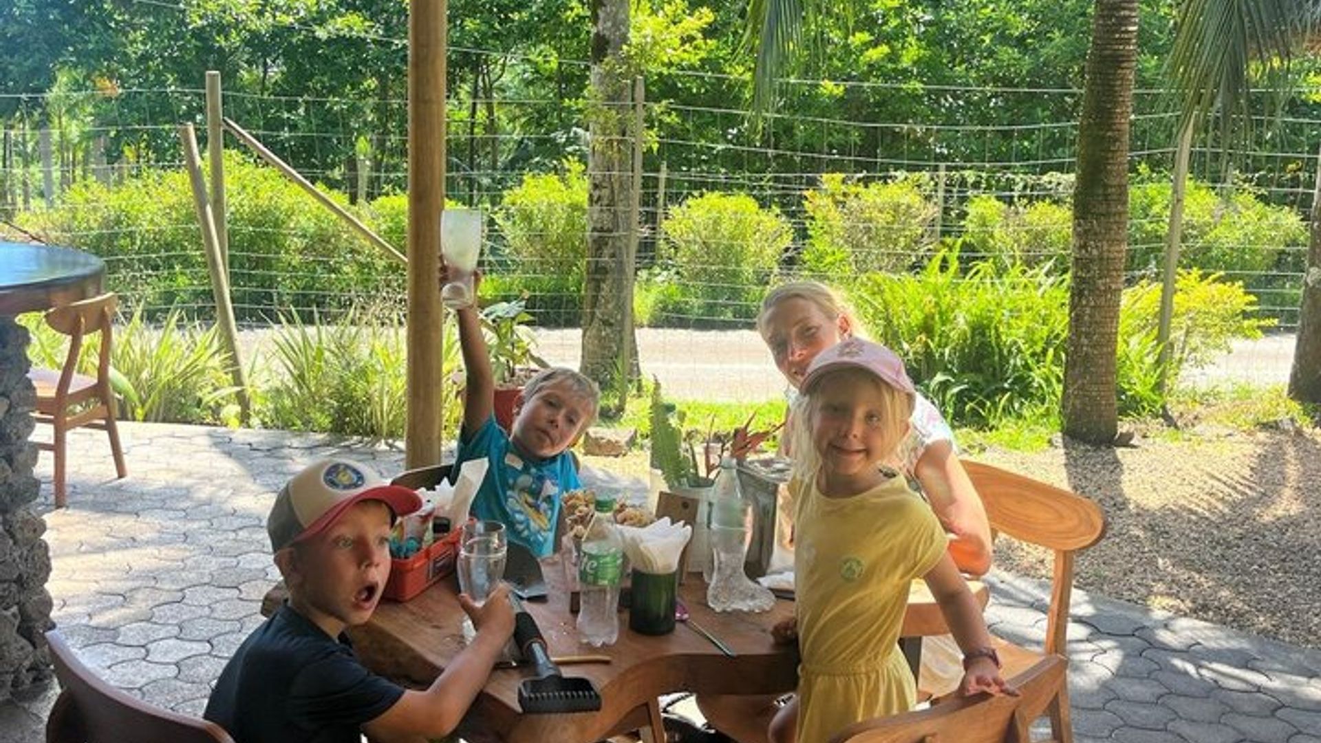 Bundled experience: Entrance + Tasting Menu