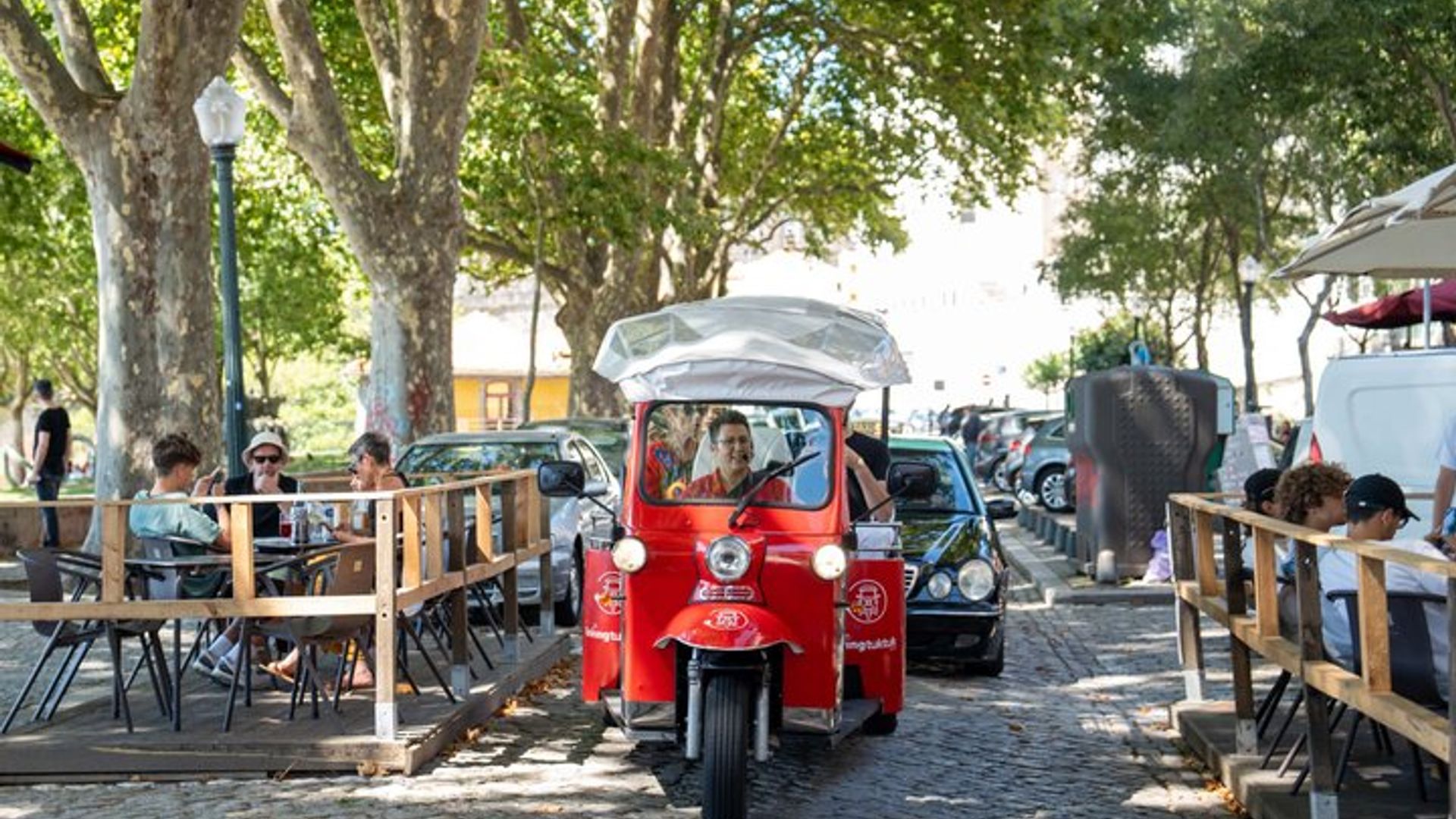 Porto : visite de la ville en tuk-tuk et croisière sur le fleuve Douro