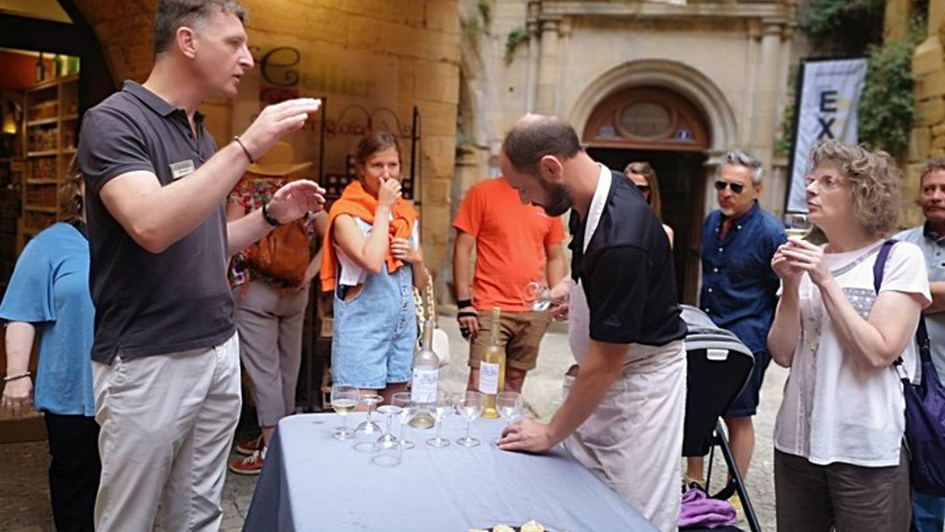 Balade gastronomique et visite du marché à Sarlat