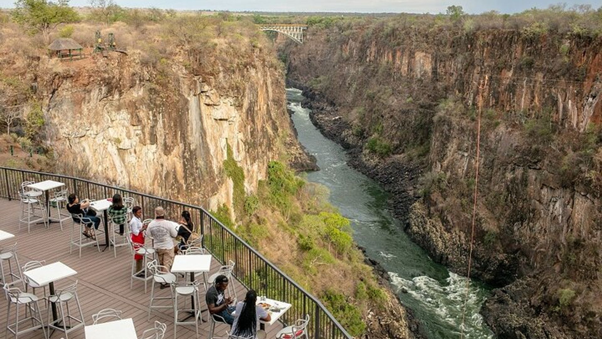 Victoria Falls: Lookout Cafe Lunch and Pickup