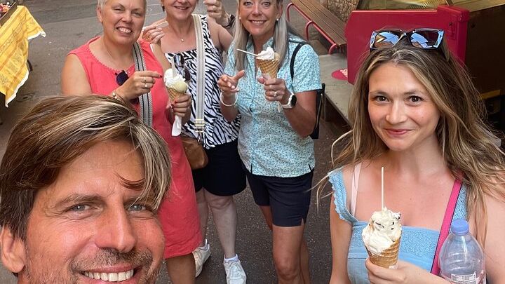 Walking tour of Nice, the old town & the Coline du Château