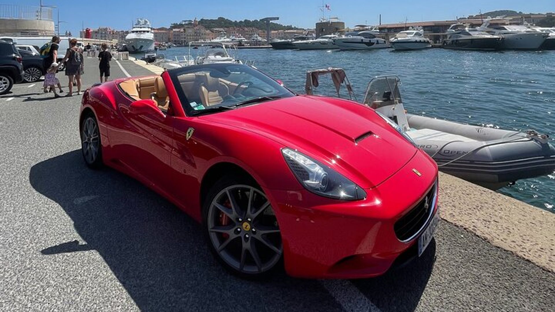 Tour fotográfico privado de Ferrari en Cannes