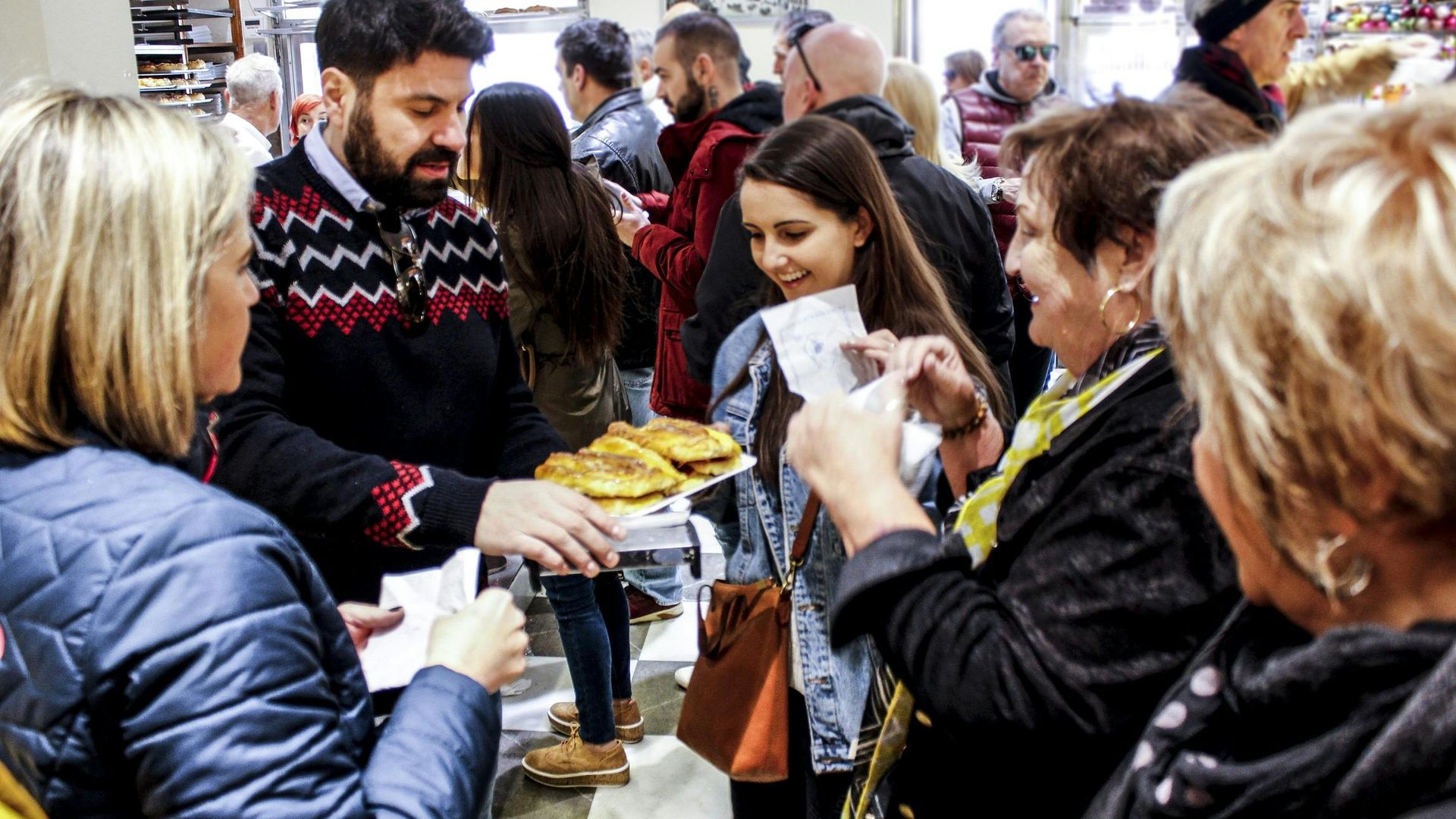 Barcelona: Tapas Brunch Tour