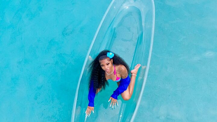 Clear Kayak Photoshoot+Free Cocktail Nassau, Bahamas