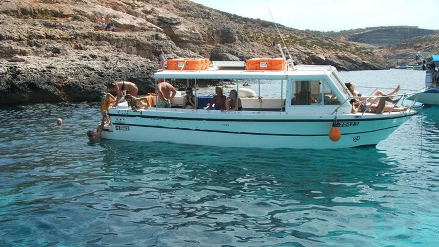 Comino and Gozo Private Boat Tour : Julie Pearl Boat
