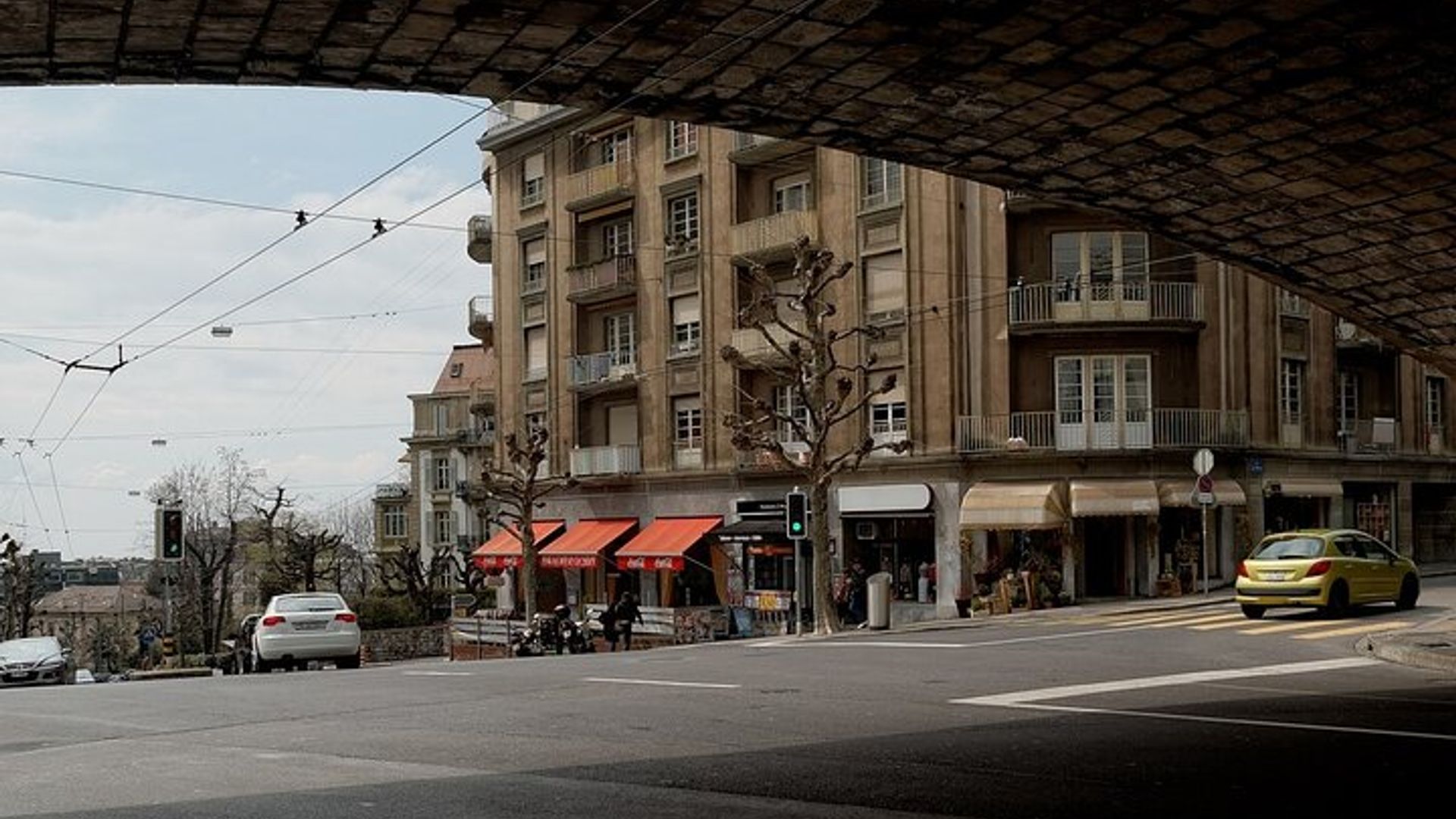 Lausanne Walking Tour: Explore Top Sights & Hidden Gems
