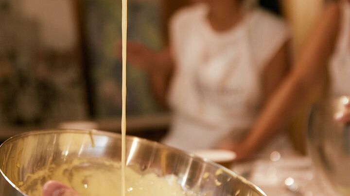 Florence Pasta and Gelato Cooking Class With Unlimited Wine