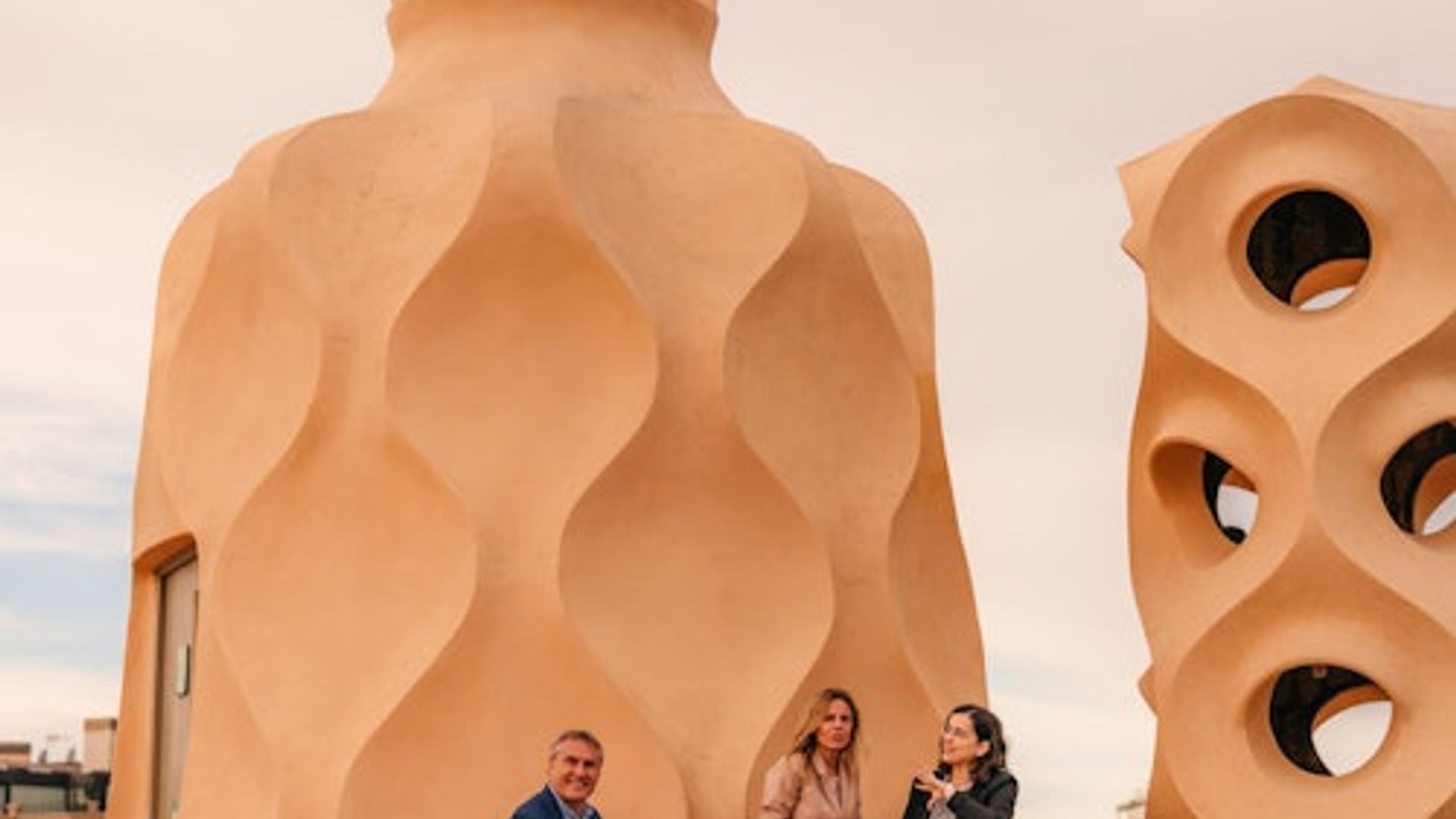 Casa Milà - La Pedrera: Small Group Guided Tour + Glass of Cava