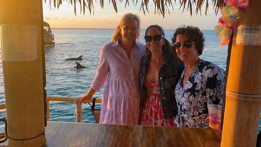Destin Harbor Sunset Tiki Dolphin Cruise from Destin