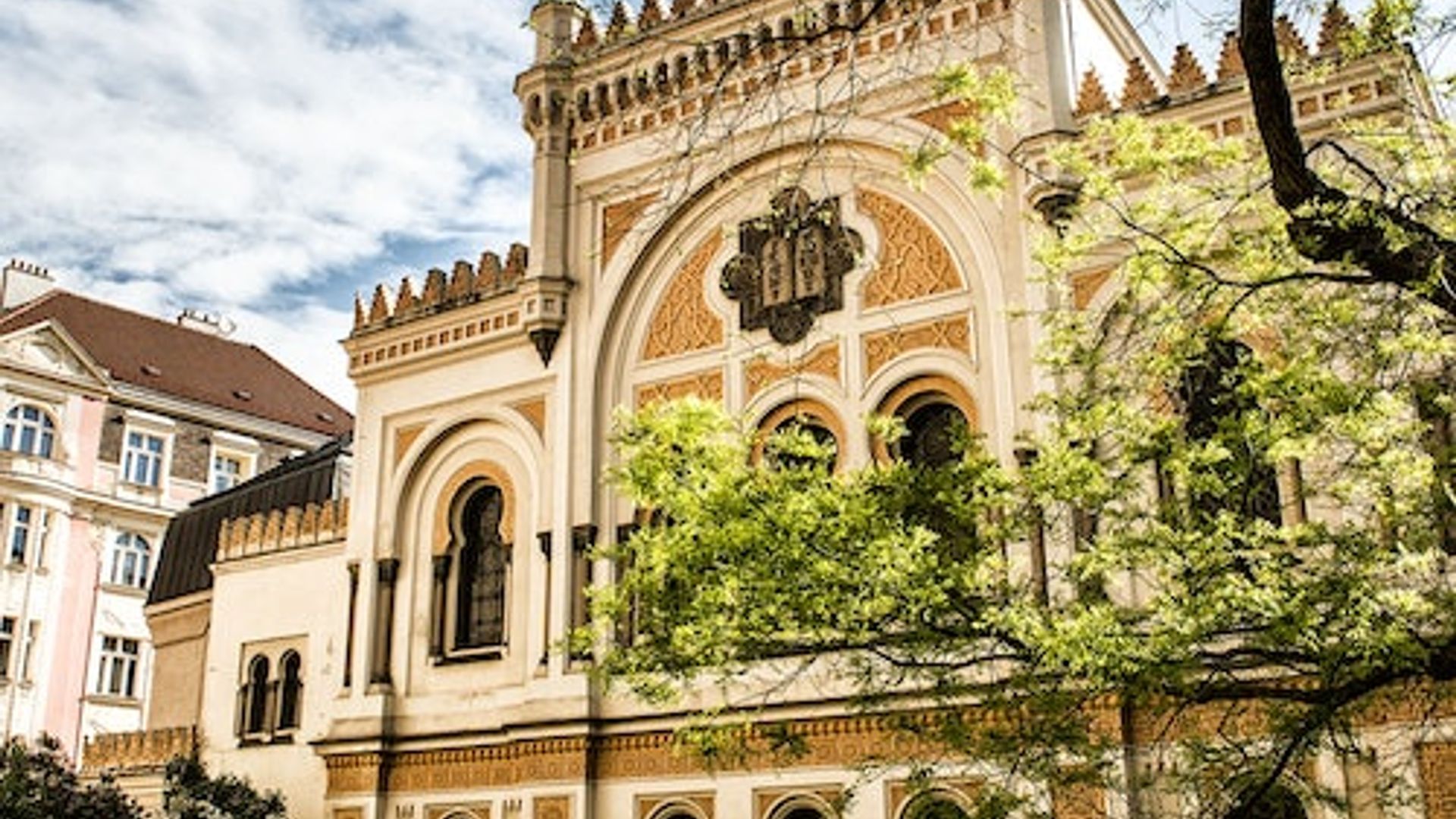 Prague: Old Town & Jewish Quarter Tour