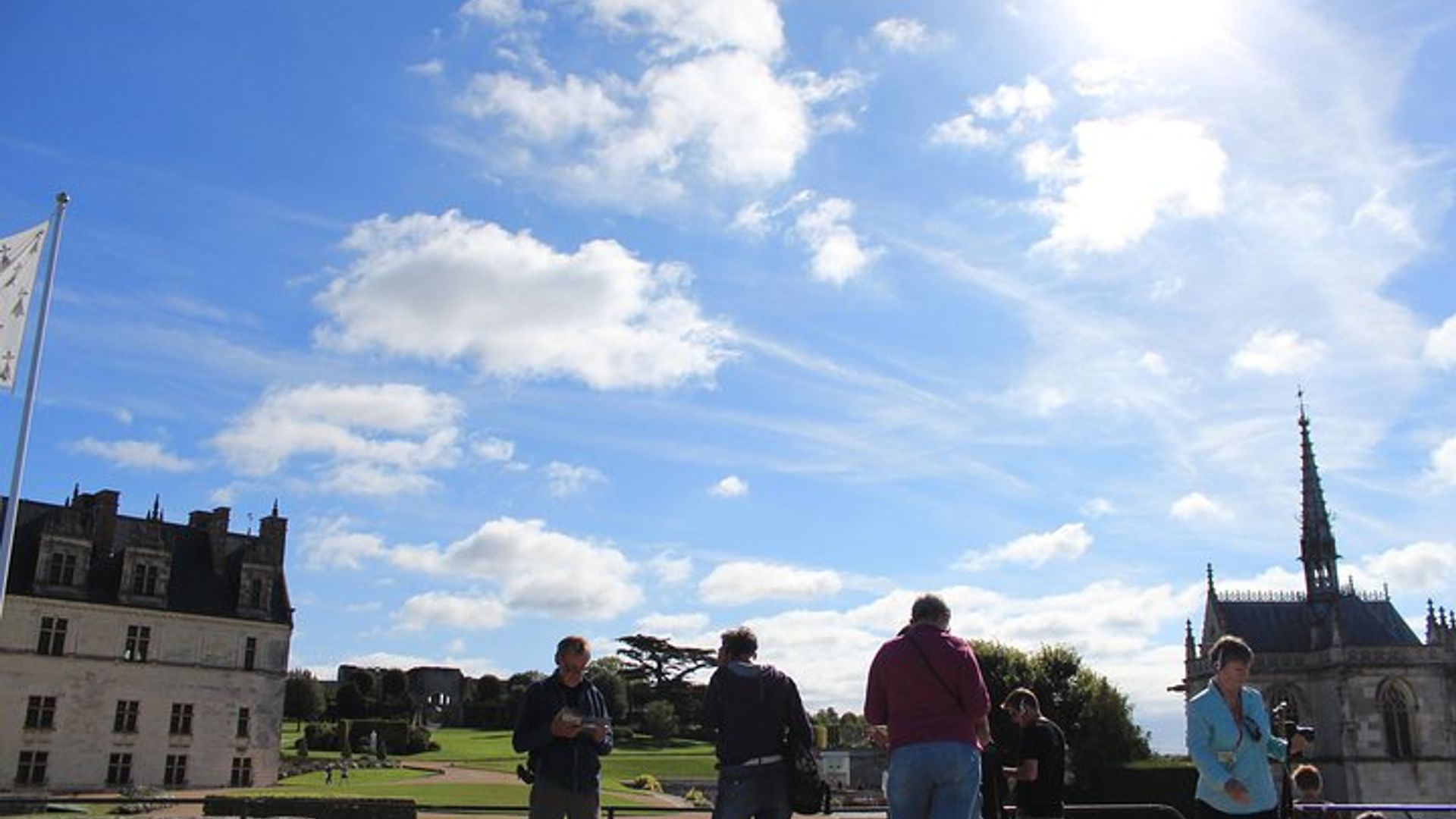 Loire Valley Chateaux & Wine Tasting Full-Day Tour From Paris