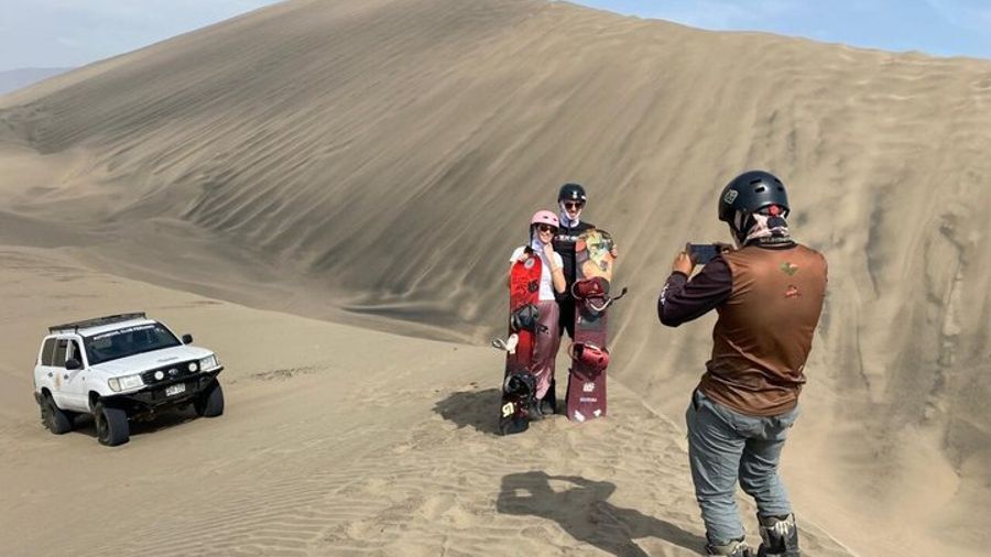 Private 4x4 Desert Adventure – Sandboard Experience in Lima