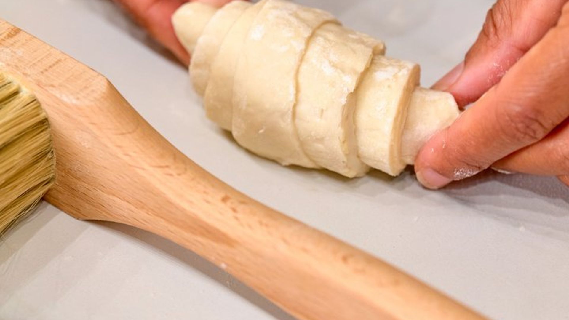 Make French croissants like a chef