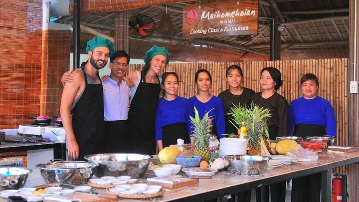 Tra Que Village Cooking Class with Market and Garden Tour