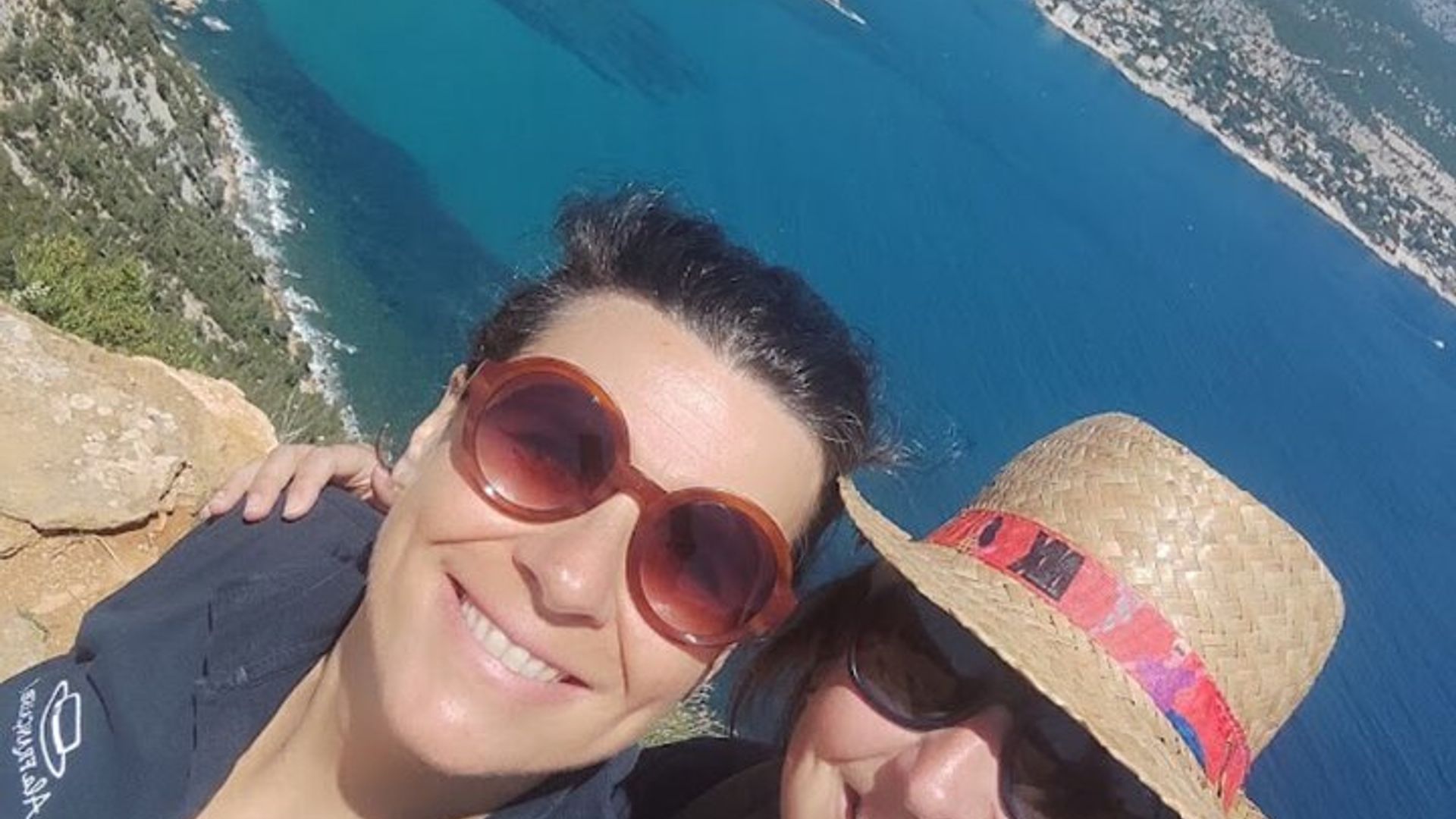 Cassis and Calanques Small-Group Tour from Aix-en-Provence