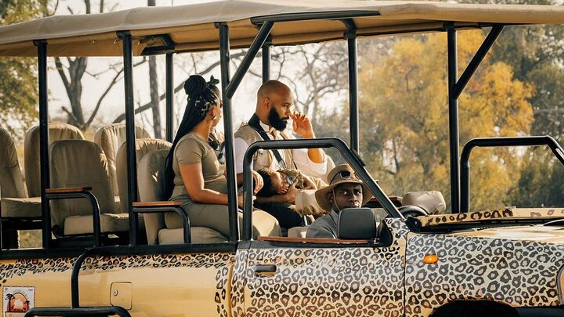 Small Group Dry Safari Drive in Zambezi National Park *F-D-ES