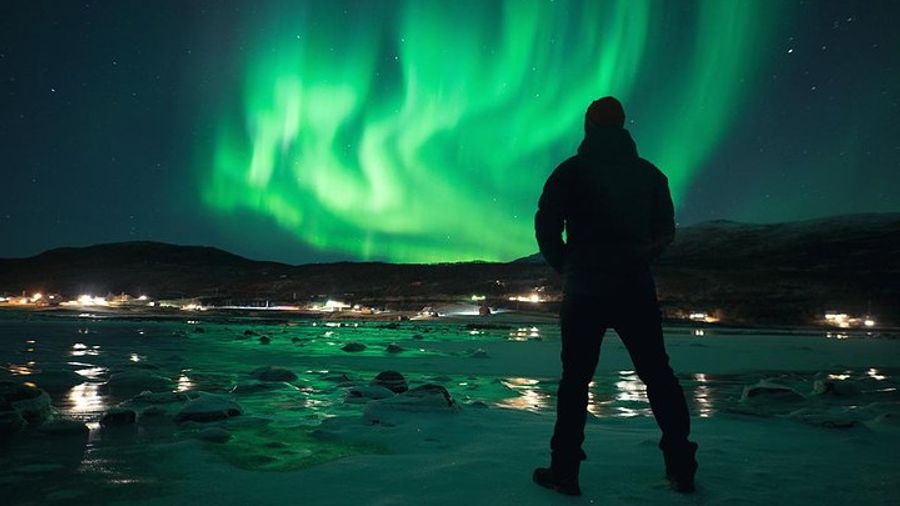 Chasing Lights: Aurora Big Bus Chase (All Photos Included)