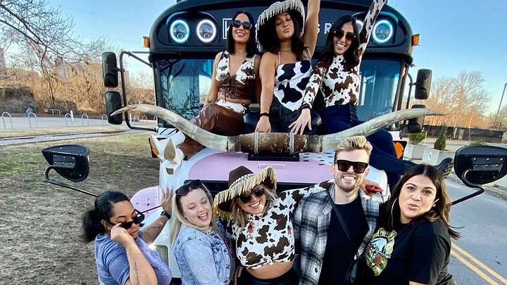 Nashville: Private Party Bus Downtown Broadway Tour