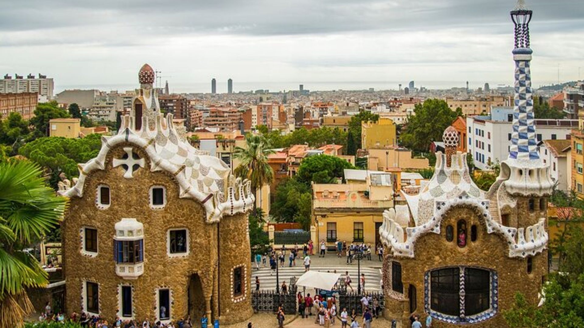 Barcelona: Park Guell Time Group Entry Ticket With Audio Guide