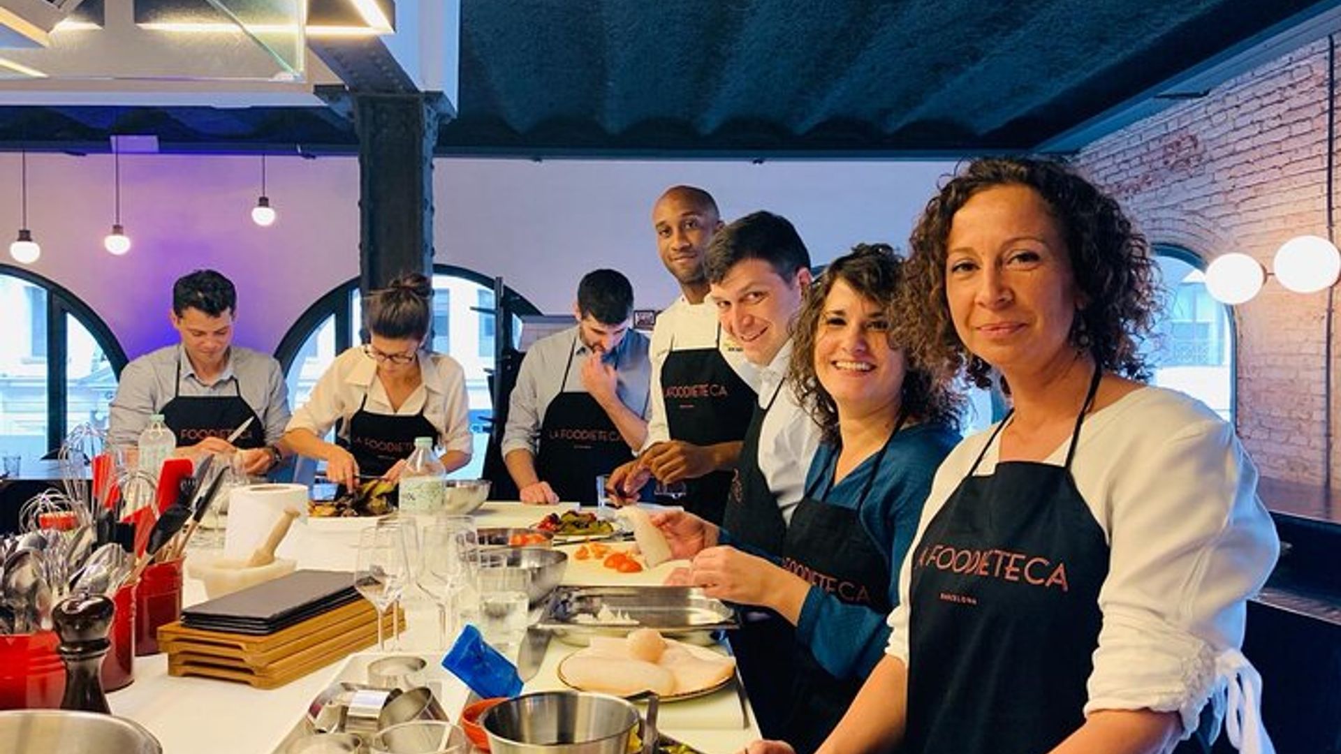 Santa Caterina Market Tour, Tapas & Paella Cooking Class