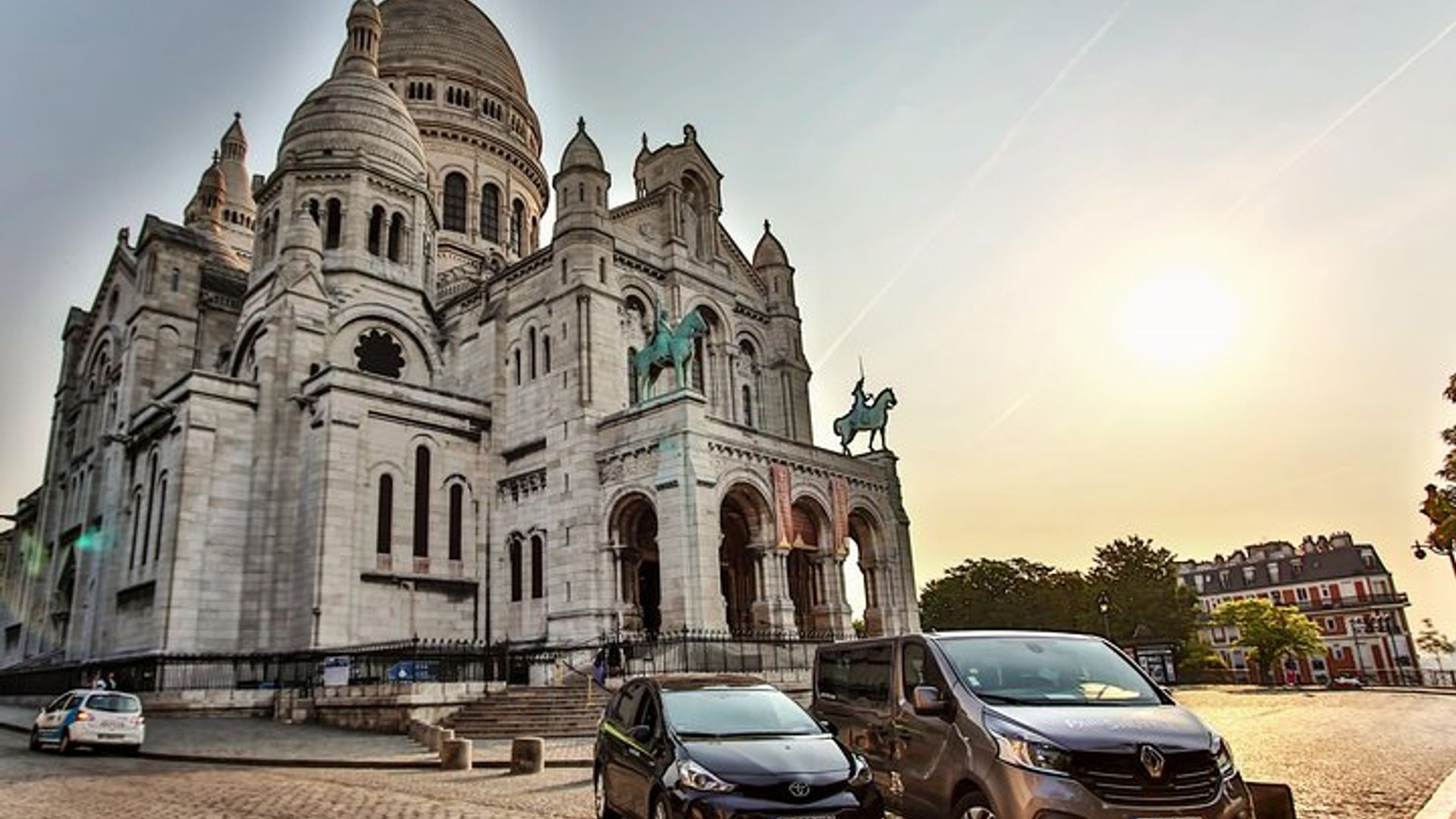 Paris Private Departure Transfer to Charles de Gaulle or Orly