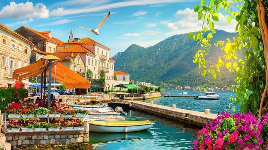 Dubrovnik Day Tour of Montenegro with Kotor Perast and Boat Ride