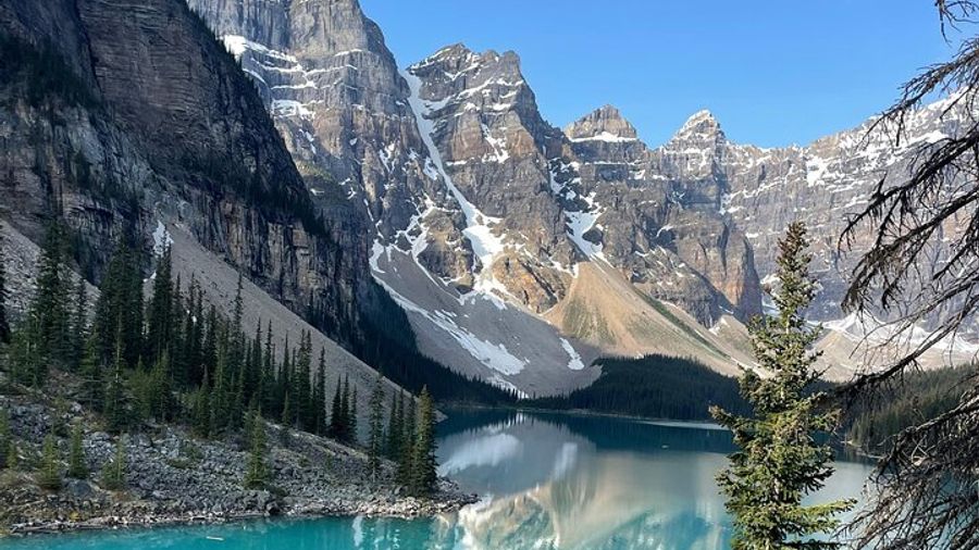 Lake Louise & Lake Moraine Tour