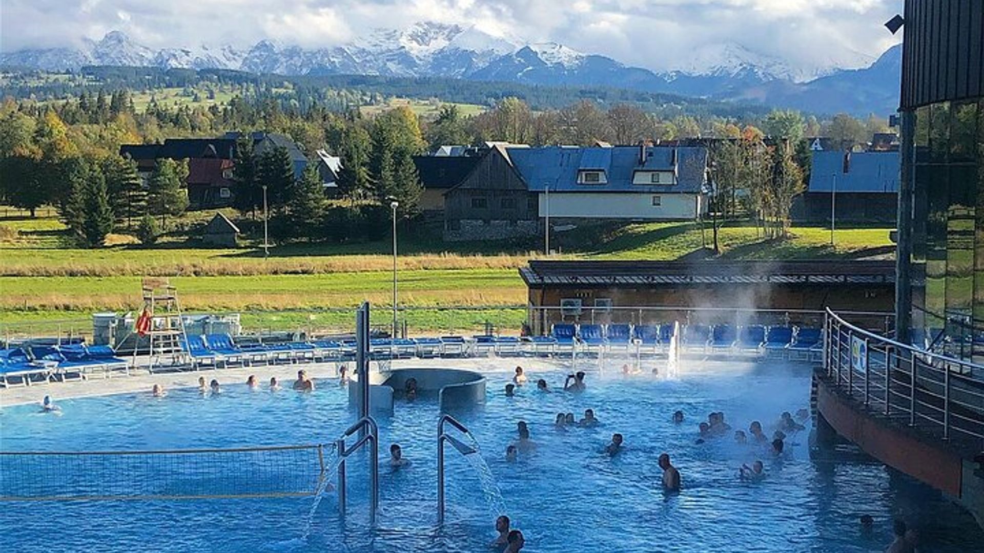 Private Full-Day Dunajec Rafting and Thermal Baths Tour from Krakow