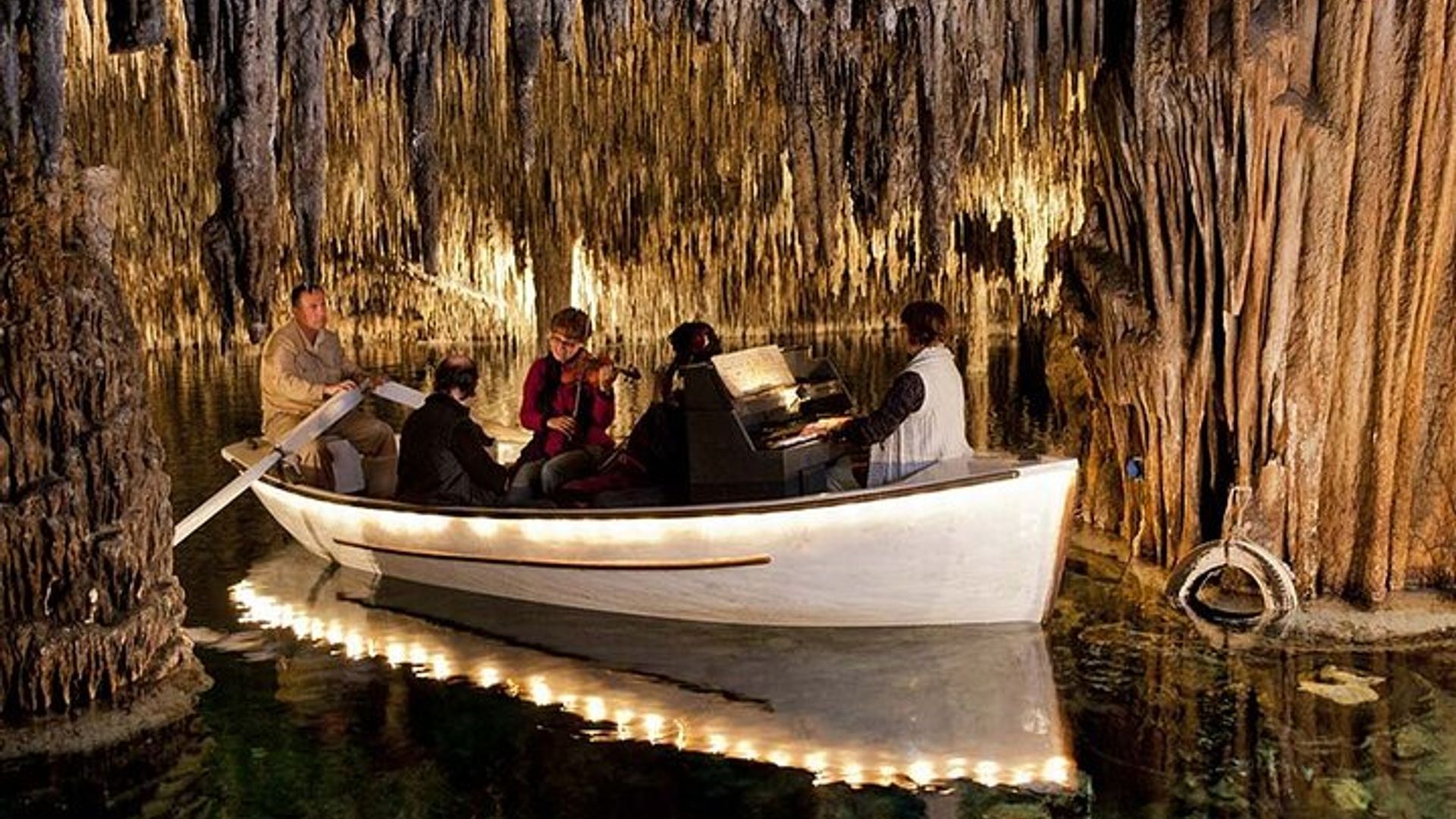 Escursione di mezza giornata alle Grotte del Drach