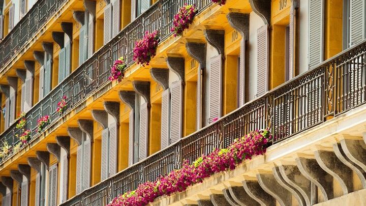 San Sebastian Private Sightseeing and Pintxos Tour