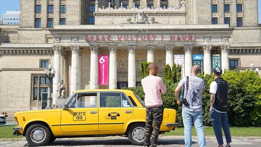 Private Historical Tour of Warsaw by a Retro Fiat with Pickup