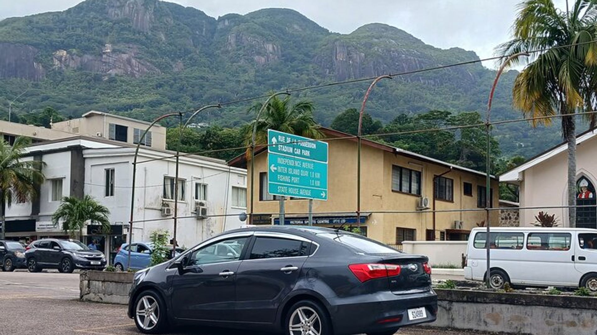 Private Transfer from Hotel, Port, and Airport of Seychelles