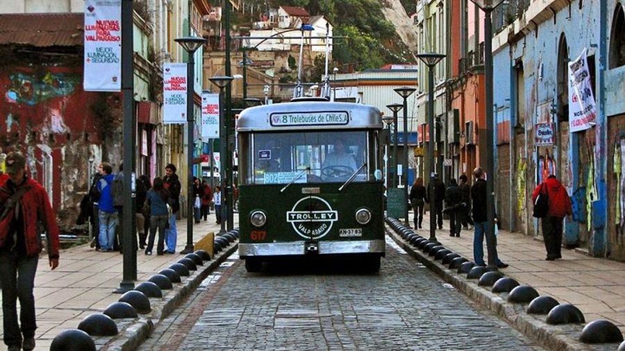 Private Viña del Mar and Valparaíso Tour with Wine Tasting