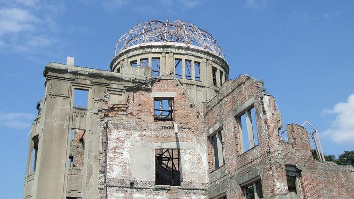 Hiroshima History Tour : A-Bomb Dome, Peace Memorial & City