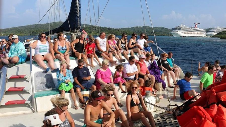 Catamaran Cruise, Open Bar, Food and Snorkeling