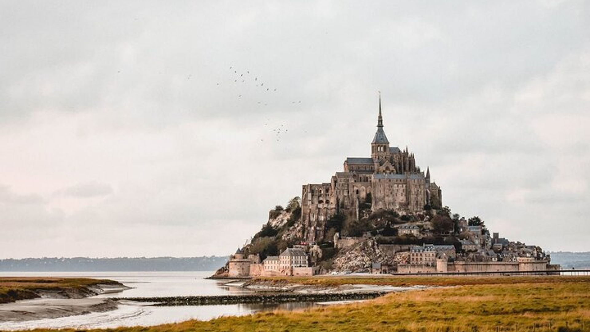Mont Saint Michel Ticket and Audio Tour on Your Phone