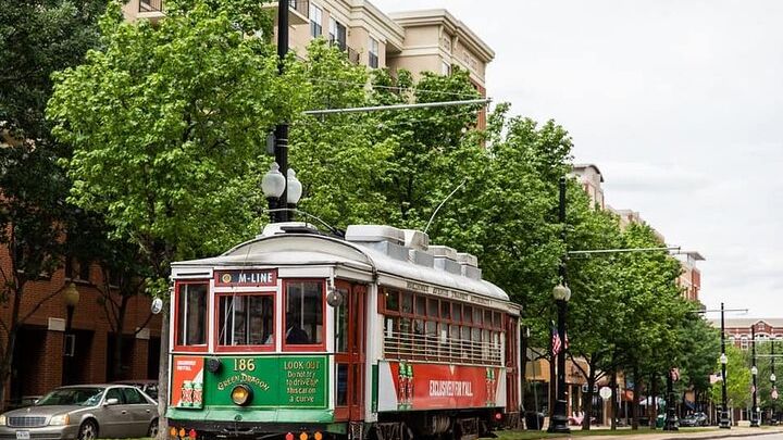 Dallas Uptown Small-Group Food and Trolley Tour