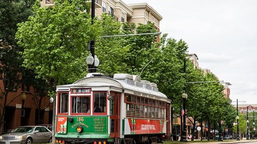 Dallas Uptown Small-Group Food and Trolley Tour