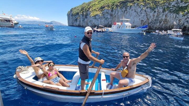 Private Yacht Tour of Capri With Multiple Pickup Spots