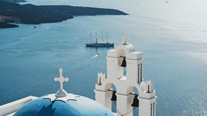 Santorini Private Oia and Highlights Express Tour With Pickup